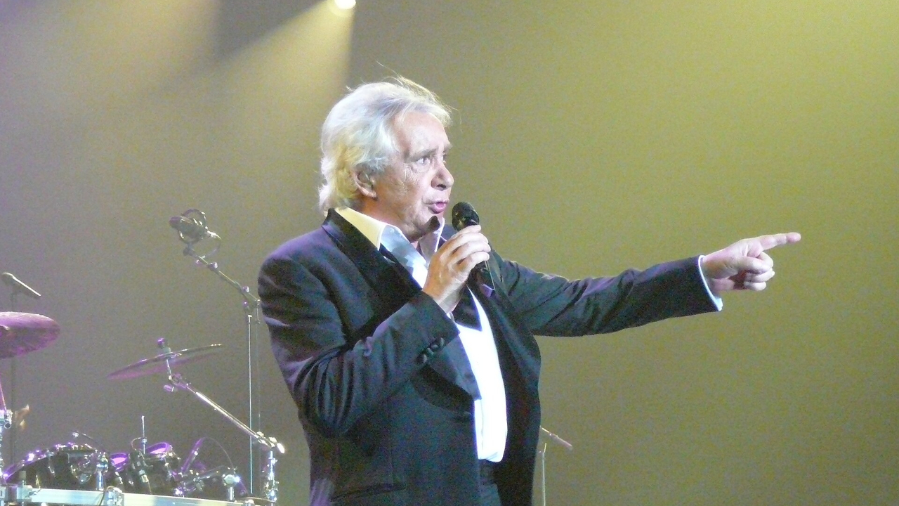 Michel Sardou revient sur son mariage avorté avec Mireille Darc