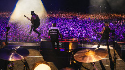 Concert de Guns N' Roses à Buenos Aires : le vrai récit de l’incident entre Axl Rose et Isaac Carpenter Concert de Guns N' Roses à Buenos Aires : le vrai récit de l’incident entre Axl Rose et Isaac Carpenter