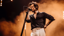 Harry Styles blessé à l’œil lors d’un concert !