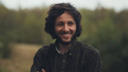 Vianney achève sa cabane et prépare son retour musical : 