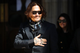 Johnny Depp dévoile le premier single de son album à venir (vidéo)
